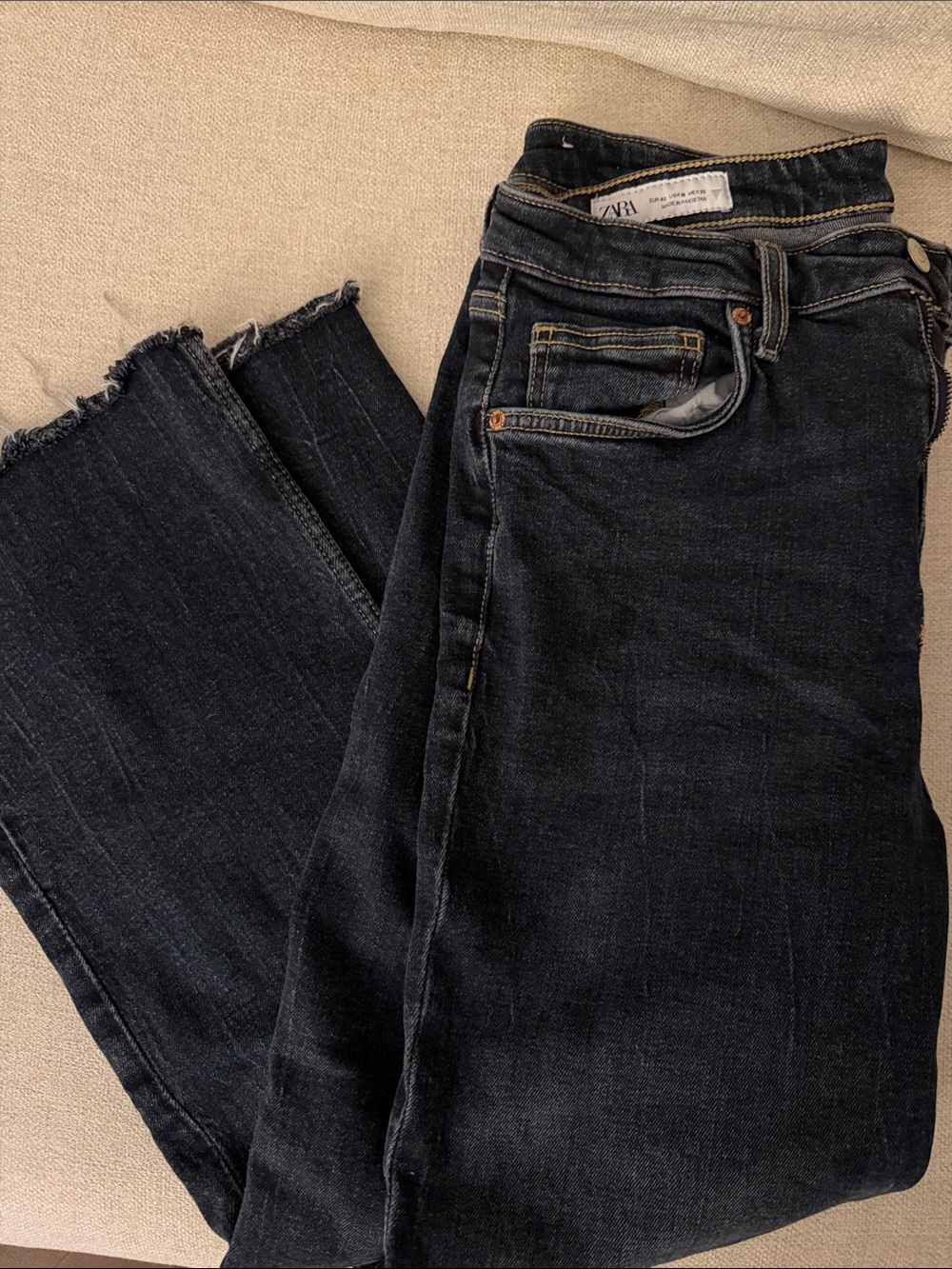 Zara Dark Indigo Denim Jeans with Contrast Stitching